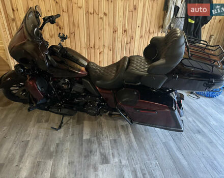 Красный Харлей-Дэвидсон CVO Street Glide, объемом двигателя 1.9 л и пробегом 31 тыс. км за 35000 $, фото 12 на Automoto.ua