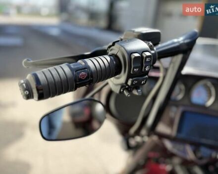 Красный Харлей-Дэвидсон CVO Street Glide, объемом двигателя 2.2 л и пробегом 18 тыс. км за 30400 $, фото 10 на Automoto.ua