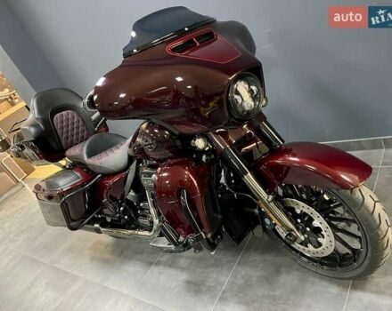 Харлей-Дэвидсон CVO Street Glide, объемом двигателя 1.9 л и пробегом 9 тыс. км за 40000 $, фото 8 на Automoto.ua