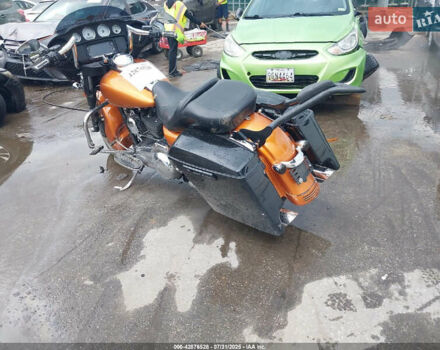 Помаранчевий Харлей-Девідсон CVO Street Glide, об'ємом двигуна 0 л та пробігом 45 тис. км за 2900 $, фото 2 на Automoto.ua