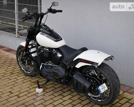 Білий Харлей-Девідсон Fat Bob, об'ємом двигуна 1.75 л та пробігом 14 тис. км за 23999 $, фото 6 на Automoto.ua