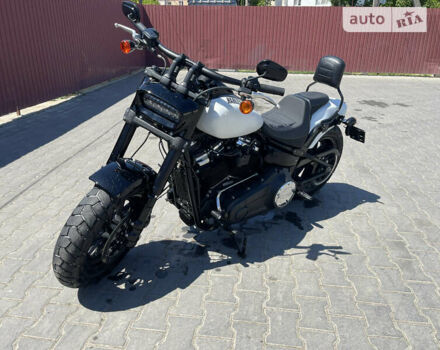 Белый Харлей-Дэвидсон Fat Bob, объемом двигателя 1.85 л и пробегом 3 тыс. км за 19800 $, фото 3 на Automoto.ua