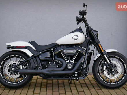 Белый Харлей-Дэвидсон Fat Bob, объемом двигателя 1.75 л и пробегом 18 тыс. км за 20499 $, фото 1 на Automoto.ua