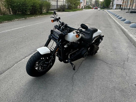 Білий Харлей-Девідсон Fat Bob, об'ємом двигуна 1.87 л та пробігом 4 тис. км за 17800 $, фото 1 на Automoto.ua