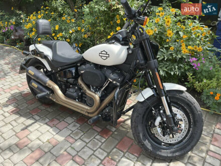 Харлей-Девідсон Fat Bob 2019 у Зенькове на Automoto.ua Білий Харлей-Девідсон Fat Bob, об'ємом двигуна 1.9 л та пробігом 2 тис. км за 22000 $, фото 1 на Automoto.ua