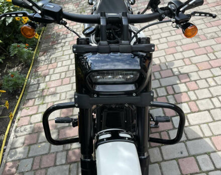 Белый Харлей-Дэвидсон Fat Bob, объемом двигателя 1.9 л и пробегом 2 тыс. км за 22000 $, фото 11 на Automoto.ua