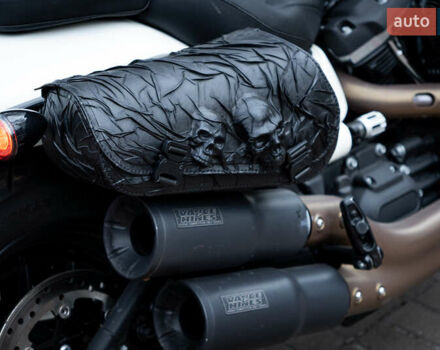 Черный Харлей-Дэвидсон Fat Bob, объемом двигателя 1.87 л и пробегом 22 тыс. км за 24900 $, фото 3 на Automoto.ua