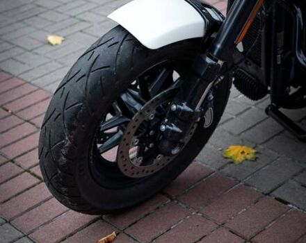 Черный Харлей-Дэвидсон Fat Bob, объемом двигателя 1.87 л и пробегом 22 тыс. км за 24900 $, фото 10 на Automoto.ua