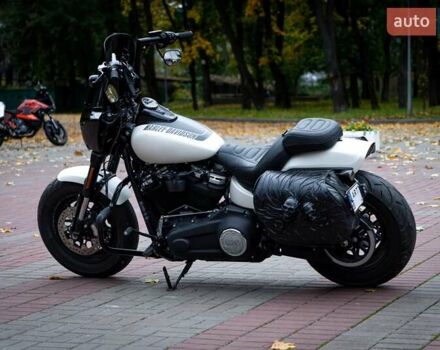 Черный Харлей-Дэвидсон Fat Bob, объемом двигателя 1.87 л и пробегом 22 тыс. км за 24900 $, фото 5 на Automoto.ua