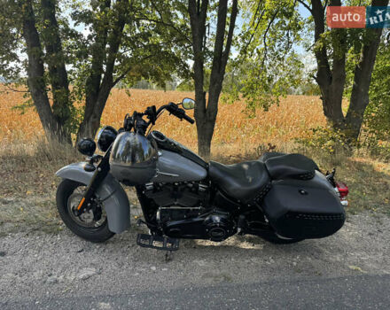 Харлей-Дэвидсон FLHCS 2017 в Черкассах на Automoto.ua Серый Харлей-Дэвидсон FLHCS, объемом двигателя 1.87 л и пробегом 8 тыс. км за 17000 $, фото 2 на Automoto.ua
