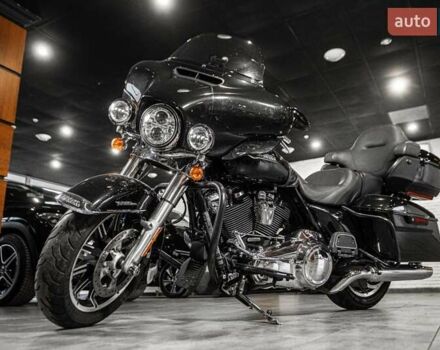 Черный Харлей-Дэвидсон FLHTCU Ultra Classic Electra Glide, объемом двигателя 1.75 л и пробегом 35 тыс. км за 20900 $, фото 34 на Automoto.ua