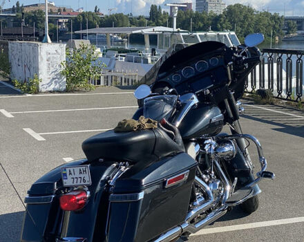 Харлей-Девідсон FLHTCU Ultra Classic Electra Glide 2018 у Києві на Automoto.ua Чорний Харлей-Девідсон FLHTCU Ultra Classic Electra Glide, об'ємом двигуна 1.7 л та пробігом 19 тис. км за 19000 $, фото 9 на Automoto.ua