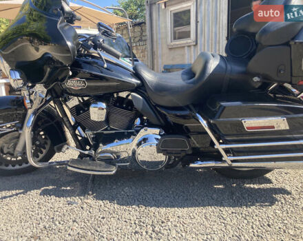 Чорний Харлей-Девідсон FLHTCU Ultra Classic Electra Glide, об'ємом двигуна 1.58 л та пробігом 40 тис. км за 14000 $, фото 2 на Automoto.ua