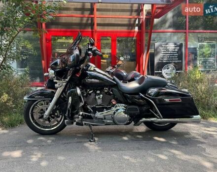 Черный Харлей-Дэвидсон FLHTCU Ultra Classic Electra Glide, объемом двигателя 0 л и пробегом 56 тыс. км за 18500 $, фото 3 на Automoto.ua