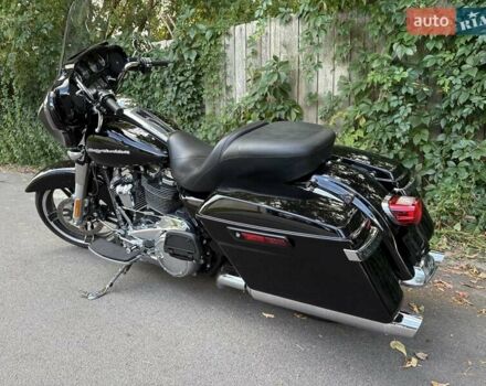 Чорний Харлей-Девідсон FLHTCU Ultra Classic Electra Glide, об'ємом двигуна 0 л та пробігом 12 тис. км за 16300 $, фото 5 на Automoto.ua