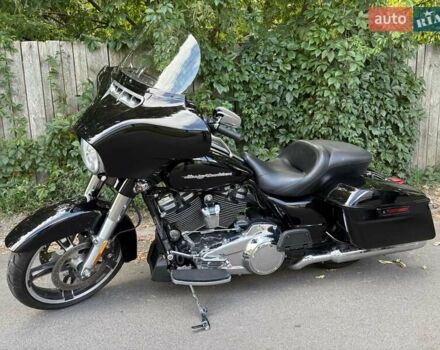 Чорний Харлей-Девідсон FLHTCU Ultra Classic Electra Glide, об'ємом двигуна 0 л та пробігом 12 тис. км за 16300 $, фото 4 на Automoto.ua