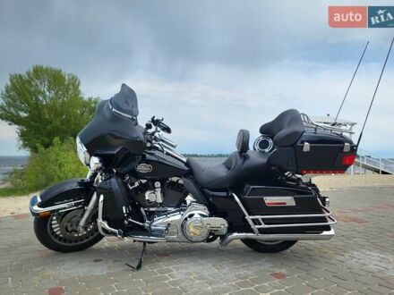 Харлей-Девідсон FLHTCU Ultra Classic Electra Glide 2010 у Черкасах на Automoto.ua Чорний Харлей-Девідсон FLHTCU Ultra Classic Electra Glide, об'ємом двигуна 0 л та пробігом 27 тис. км за 14900 $, фото 1 на Automoto.ua