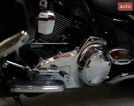 Чорний Харлей-Девідсон FLHTK Electra Glide Ultra Limited, об'ємом двигуна 1.8 л та пробігом 86 тис. км за 15000 $, фото 9 на Automoto.ua