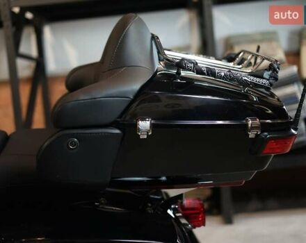 Чорний Харлей-Девідсон FLHTK Electra Glide Ultra Limited, об'ємом двигуна 1.8 л та пробігом 86 тис. км за 15000 $, фото 13 на Automoto.ua