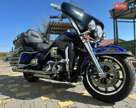 Чорний Харлей-Девідсон FLHTK Electra Glide Ultra Limited, об'ємом двигуна 1.8 л та пробігом 55 тис. км за 19500 $, фото 5 на Automoto.ua