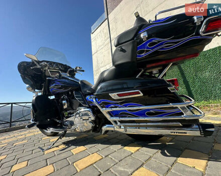 Чорний Харлей-Девідсон FLHTK Electra Glide Ultra Limited, об'ємом двигуна 1.8 л та пробігом 55 тис. км за 19500 $, фото 2 на Automoto.ua
