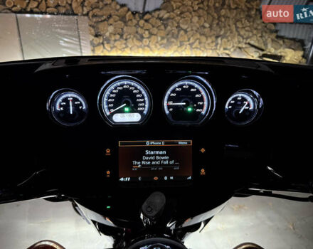 Красный Харлей-Дэвидсон FLHTK Electra Glide Ultra Limited, объемом двигателя 1.75 л и пробегом 63 тыс. км за 17500 $, фото 4 на Automoto.ua
