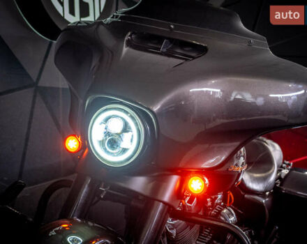 Черный Харлей-Дэвидсон FLHX Street Glide, объемом двигателя 1.87 л и пробегом 11 тыс. км за 18900 $, фото 13 на Automoto.ua