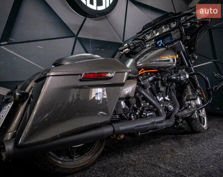 Черный Харлей-Дэвидсон FLHX Street Glide, объемом двигателя 1.87 л и пробегом 11 тыс. км за 18900 $, фото 2 на Automoto.ua