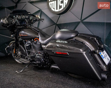 Черный Харлей-Дэвидсон FLHX Street Glide, объемом двигателя 1.87 л и пробегом 11 тыс. км за 18900 $, фото 5 на Automoto.ua