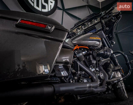 Черный Харлей-Дэвидсон FLHX Street Glide, объемом двигателя 1.87 л и пробегом 11 тыс. км за 18900 $, фото 22 на Automoto.ua