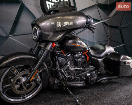 Черный Харлей-Дэвидсон FLHX Street Glide, объемом двигателя 1.87 л и пробегом 11 тыс. км за 18900 $, фото 4 на Automoto.ua