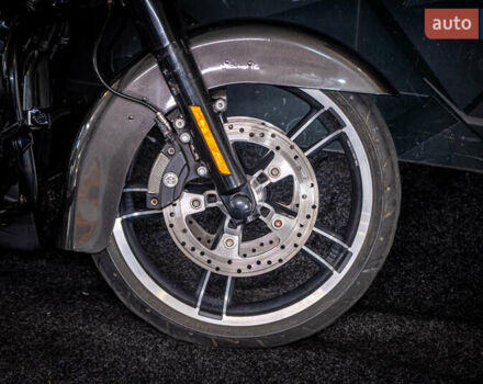 Черный Харлей-Дэвидсон FLHX Street Glide, объемом двигателя 1.87 л и пробегом 11 тыс. км за 18900 $, фото 8 на Automoto.ua