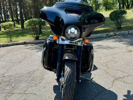 Черный Харлей-Дэвидсон FLHX Street Glide, объемом двигателя 1.69 л и пробегом 38 тыс. км за 14500 $, фото 1 на Automoto.ua