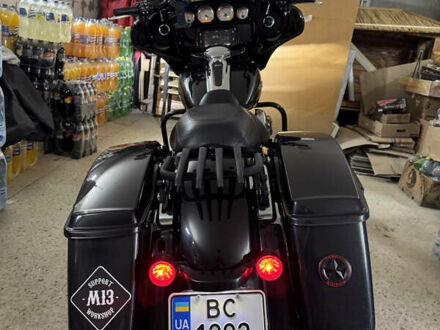 Чорний Харлей-Девідсон FLHX Street Glide, об'ємом двигуна 1.7 л та пробігом 67 тис. км за 14999 $, фото 1 на Automoto.ua