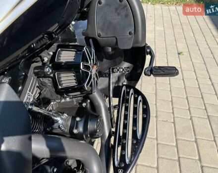 Белый Харлей-Дэвидсон FLTRXS, объемом двигателя 1.8 л и пробегом 16 тыс. км за 35000 $, фото 15 на Automoto.ua