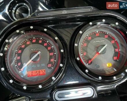 Белый Харлей-Дэвидсон FLTRXS, объемом двигателя 1.8 л и пробегом 16 тыс. км за 35000 $, фото 5 на Automoto.ua