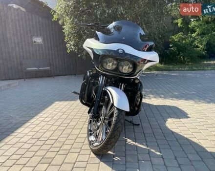 Белый Харлей-Дэвидсон FLTRXS, объемом двигателя 1.8 л и пробегом 16 тыс. км за 35000 $, фото 7 на Automoto.ua