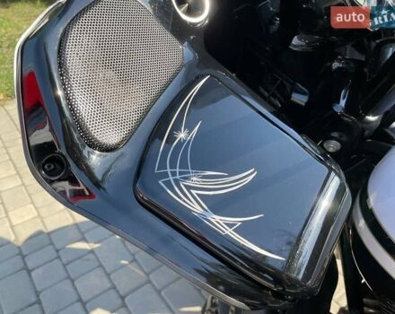 Белый Харлей-Дэвидсон FLTRXS, объемом двигателя 1.8 л и пробегом 16 тыс. км за 35000 $, фото 10 на Automoto.ua
