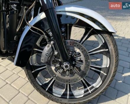 Белый Харлей-Дэвидсон FLTRXS, объемом двигателя 1.8 л и пробегом 16 тыс. км за 35000 $, фото 13 на Automoto.ua