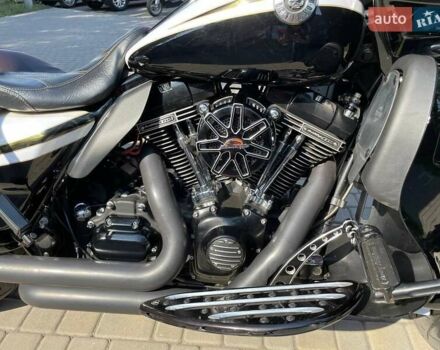 Белый Харлей-Дэвидсон FLTRXS, объемом двигателя 1.8 л и пробегом 16 тыс. км за 35000 $, фото 16 на Automoto.ua