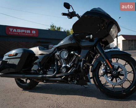 Черный Харлей-Дэвидсон FLTRXS, объемом двигателя 1.87 л и пробегом 20 тыс. км за 25000 $, фото 1 на Automoto.ua