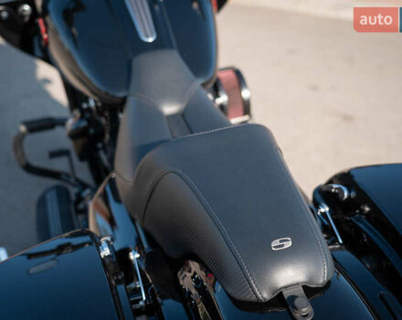 Черный Харлей-Дэвидсон FLTRXS, объемом двигателя 1.87 л и пробегом 20 тыс. км за 25000 $, фото 4 на Automoto.ua