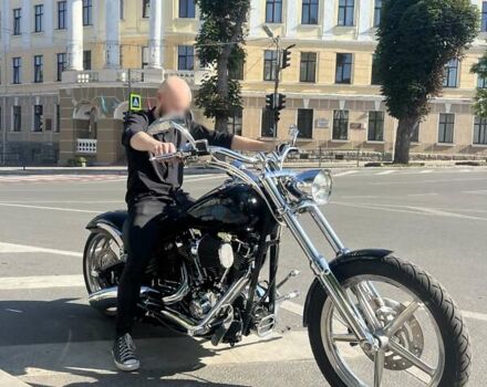 Синий Харлей-Дэвидсон FXCWC, объемом двигателя 1.6 л и пробегом 12 тыс. км за 21000 $, фото 2 на Automoto.ua