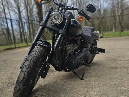 Харлей-Девідсон FXLR 2019 у Стрые на Automoto.ua Чорний Харлей-Девідсон FXLR, об'ємом двигуна 1.87 л та пробігом 13 тис. км за 16500 $, фото 1 на Automoto.ua