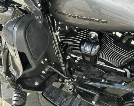 Серый Харлей-Дэвидсон Road Glide Limited, объемом двигателя 1.87 л и пробегом 20 тыс. км за 25500 $, фото 7 на Automoto.ua