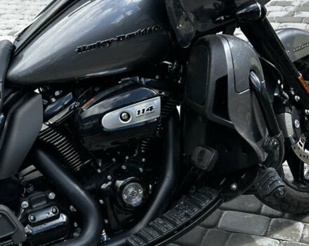 Серый Харлей-Дэвидсон Road Glide Limited, объемом двигателя 1.87 л и пробегом 20 тыс. км за 25500 $, фото 4 на Automoto.ua