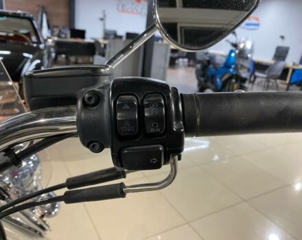Белый Харлей-Дэвидсон Softail Deluxe, объемом двигателя 1.7 л и пробегом 21 тыс. км за 13000 $, фото 11 на Automoto.ua