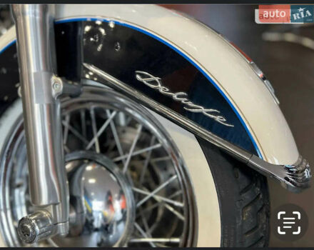 Белый Харлей-Дэвидсон Softail Deluxe, объемом двигателя 1.69 л и пробегом 23 тыс. км за 18000 $, фото 23 на Automoto.ua