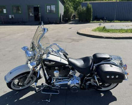 Белый Харлей-Дэвидсон Softail Deluxe, объемом двигателя 1.69 л и пробегом 23 тыс. км за 18000 $, фото 1 на Automoto.ua