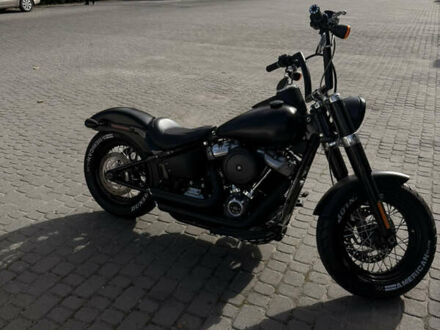 Харлей-Дэвидсон Softail Slim FLS 2017 в Львове на Automoto.ua Черный Харлей-Дэвидсон Softail Slim FLS, объемом двигателя 1.75 л и пробегом 13 тыс. км за 17700 $, фото 1 на Automoto.ua